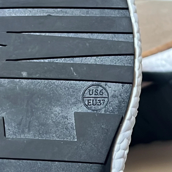 BERNIE MEV Boots. Size 6 - Picture 9 of 9